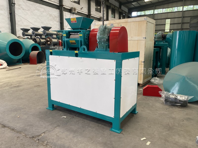 對(duì)輥擠壓造粒機(jī).jpg